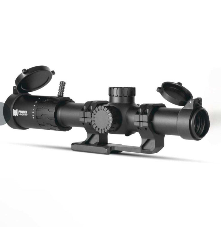 Panzer Low Power Variable Optic LPVO 1-10X with accessories and cantilever mount, black.