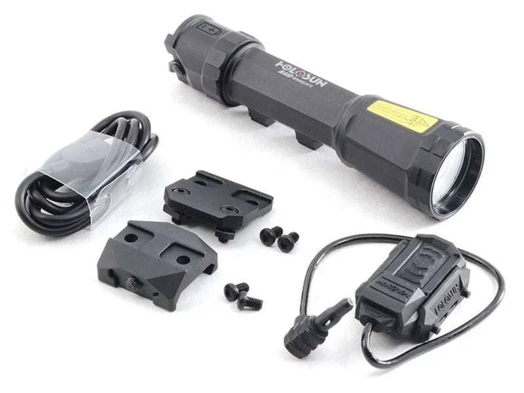 Raid- (Rifle Area Illumination Device)1000 Lumens