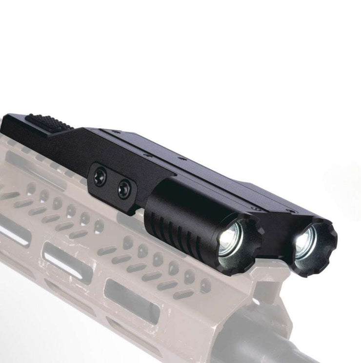 Monstrum Stingray Weapon Mounted Light with dual 1600-lumen OSRAM LEDs, designed for tactical use.